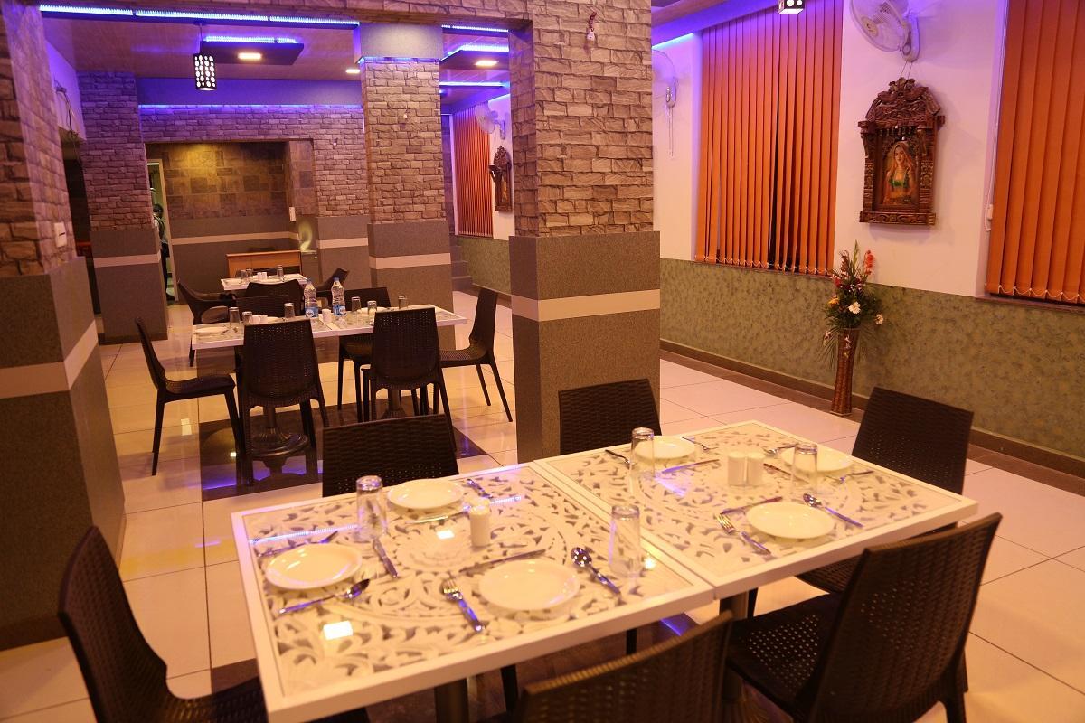 Hotel Marwar Excellency Mahāmandir Kültér fotó