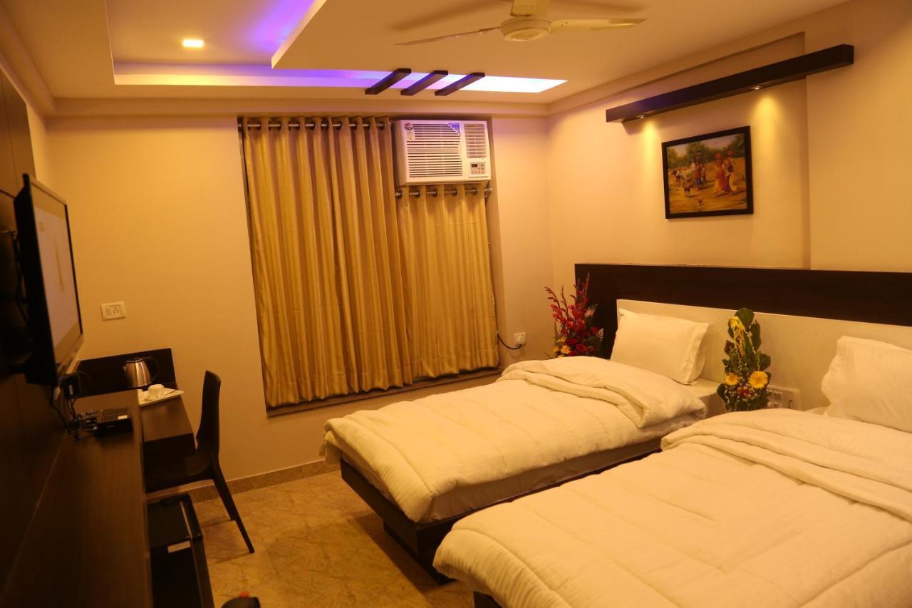 Hotel Marwar Excellency Mahāmandir Kültér fotó